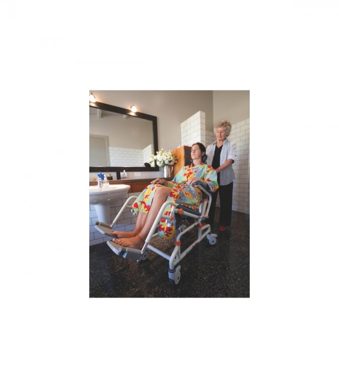 fauteuil de douche tilt showerbuddy hapi mdical cherbourg